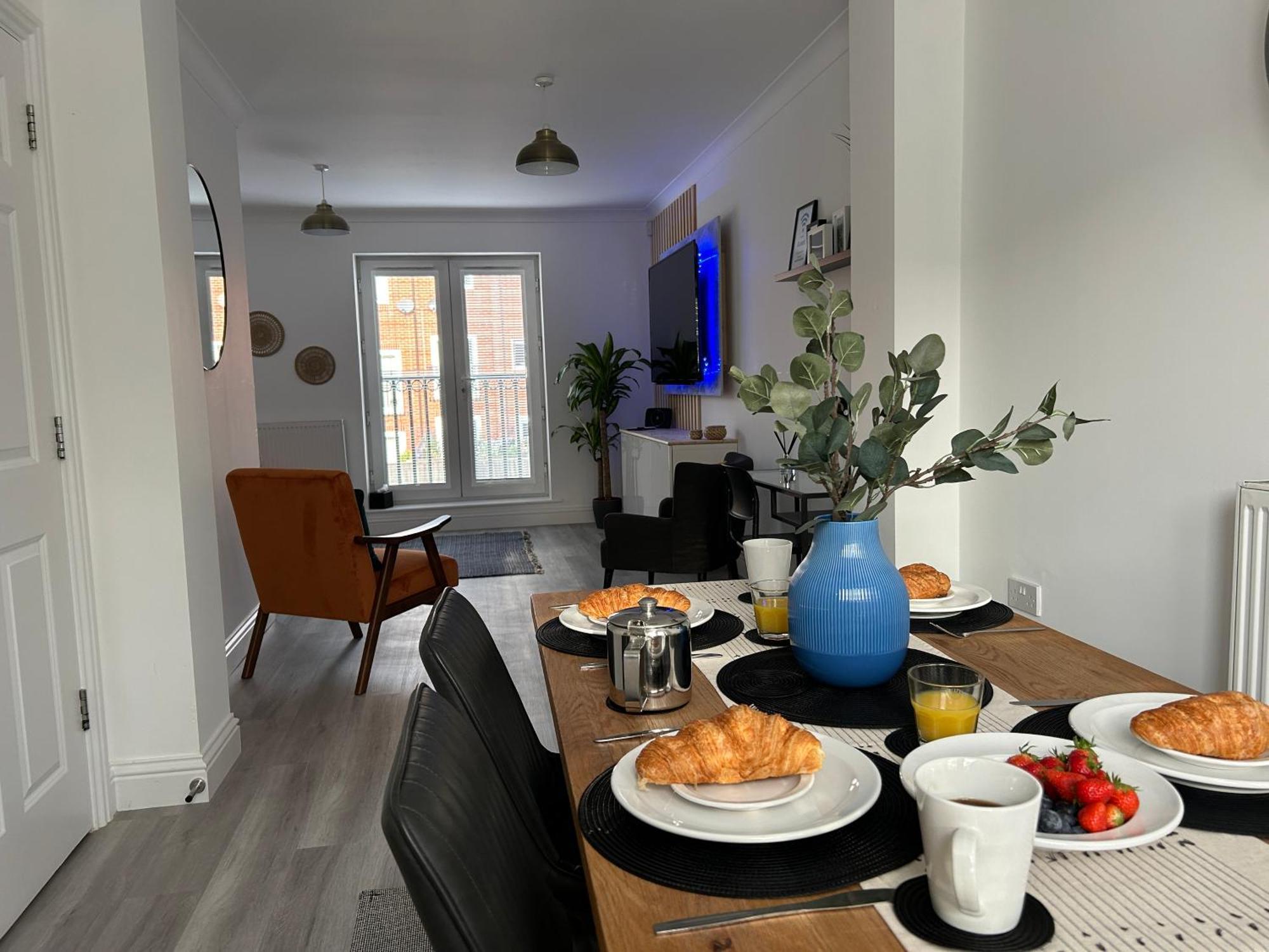 The Town House, Whole House Suitable For Contractors And Families Market Harborough Kültér fotó